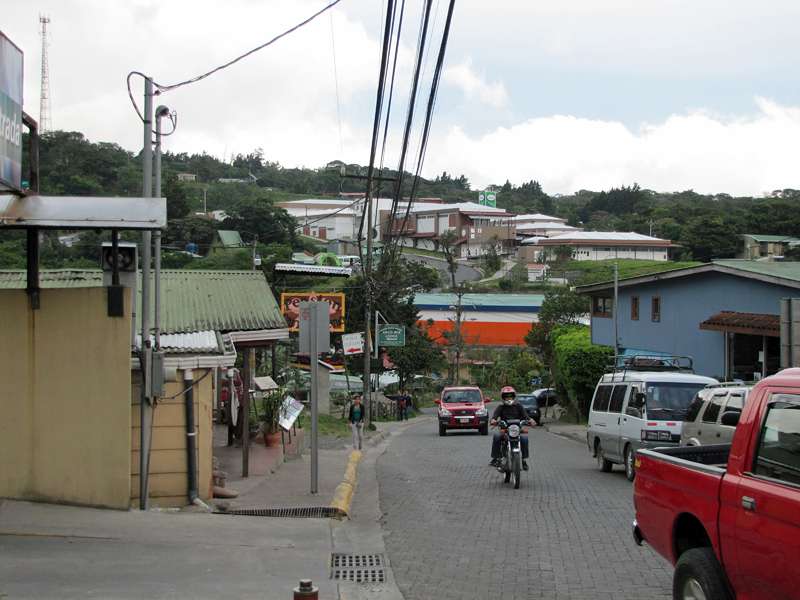 Straße in Santa Elena; Foto: 02.05.2012, Santa Elena